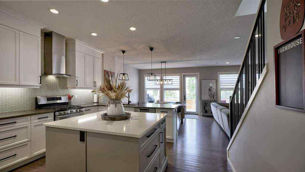 MLS® A2253950 - 145 Kinniburgh Gardens  in Kinniburgh North Chestermere, Residential