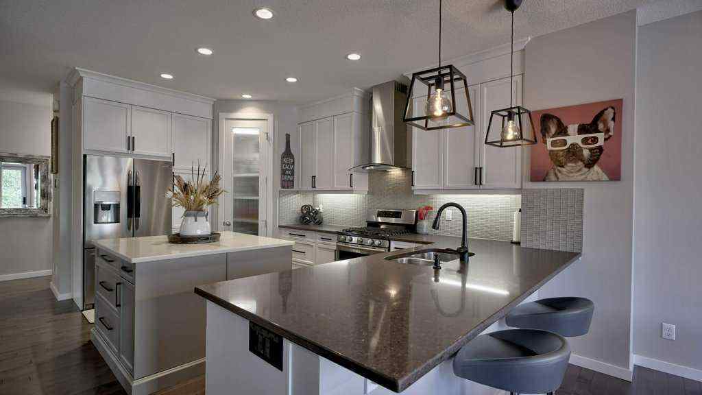 MLS® A2253950 - 145 Kinniburgh Gardens  in Kinniburgh North Chestermere, Residential