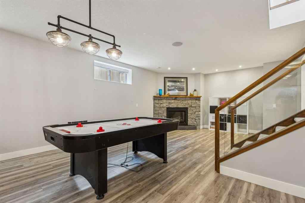 MLS® A2253955 - 10 Glenmount Crescent SW in Glendale Calgary, Residential