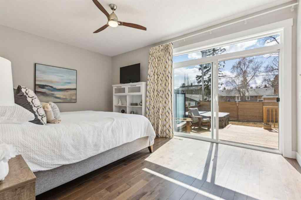MLS® A2253955 - 10 Glenmount Crescent SW in Glendale Calgary, Residential