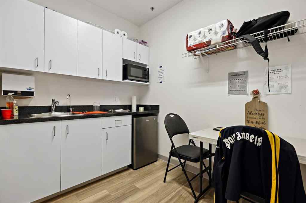 MLS® A2253959 - Unit #129 10985 38 Street NE in Stoney 3 Calgary, Commercial
