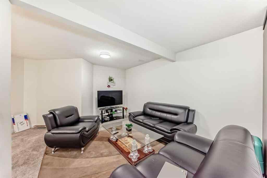 MLS® A2253970 - 70 Martha's Meadow Close NE in Martindale Calgary, Residential