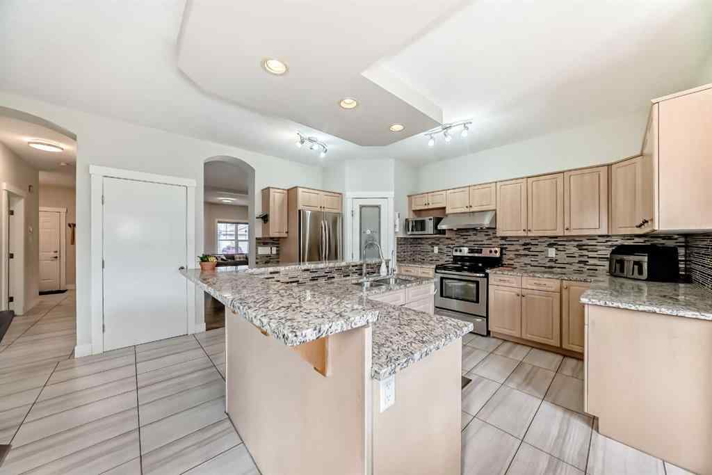 MLS® A2253970 - 70 Martha's Meadow Close NE in Martindale Calgary, Residential