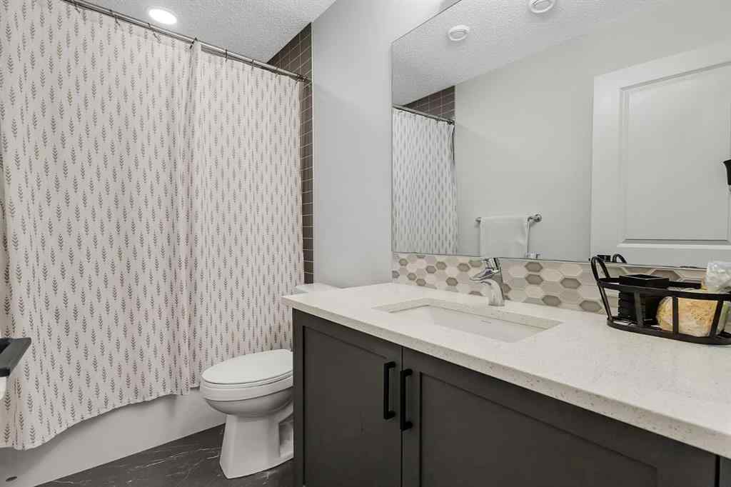 MLS® A2253974 - 117 Highview Gate SE in Lanark Airdrie, Residential