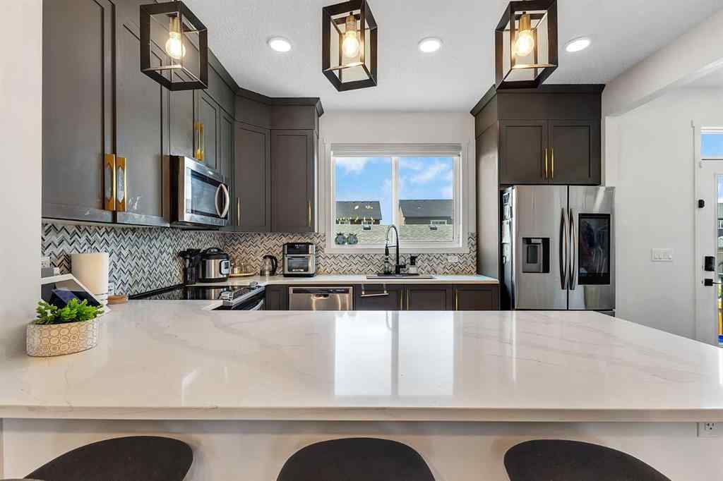 MLS® A2253974 - 117 Highview Gate SE in Lanark Airdrie, Residential