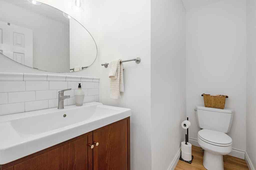 MLS® A2253975 - 2043 35 Avenue SW in Altadore Calgary, Residential