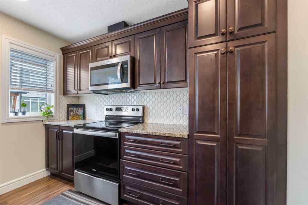 MLS® A2253979 - 572 Savanna Boulevard NE in Saddle Ridge Calgary, Residential