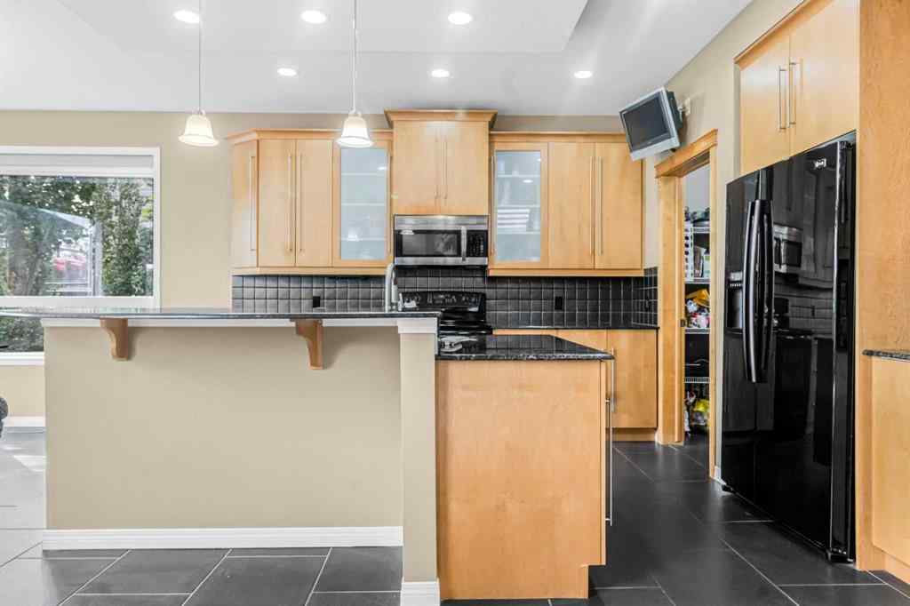 MLS® A2253981 - 116 Willowmere Way  in Westmere Chestermere, Residential
