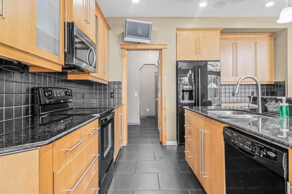 MLS® A2253981 - 116 Willowmere Way  in Westmere Chestermere, Residential