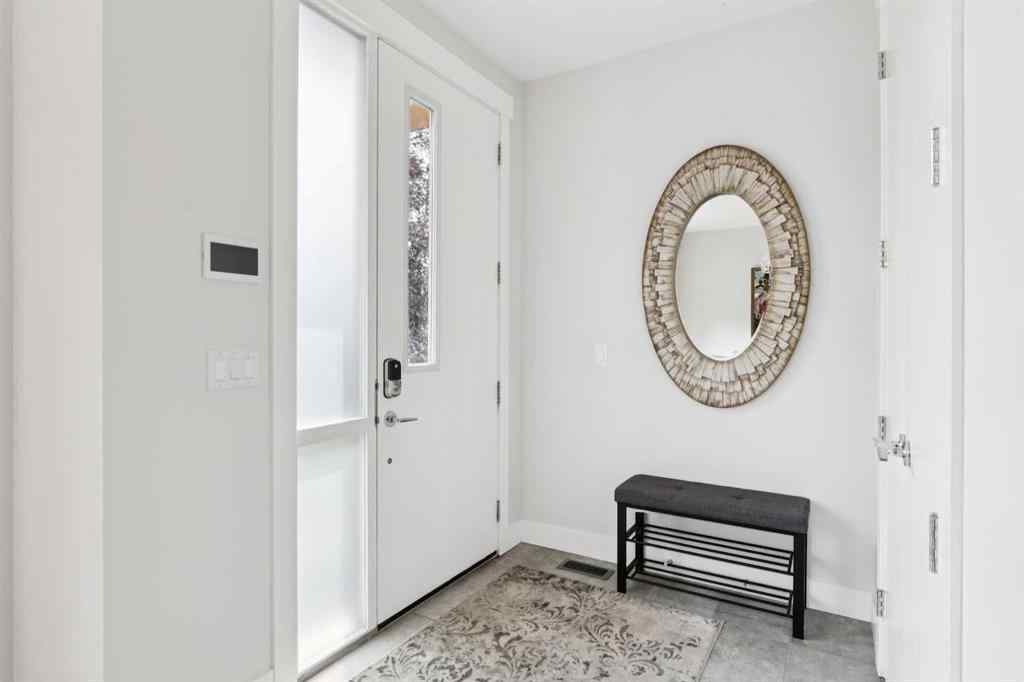 MLS® A2253984 - 2629 32 Street SW in Killarney/Glengarry Calgary, Residential