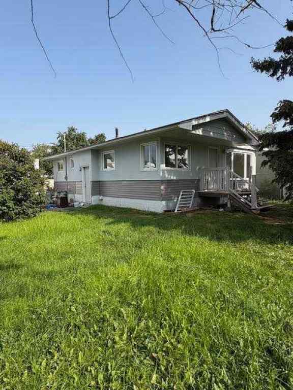 MLS® A2253986 - 9814 88 Avenue  in Highland Park Grande Prairie, Residential