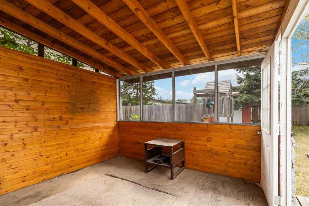 MLS® A2253988 - 170 Windsor Drive  in Thickwood Fort McMurray, Residential