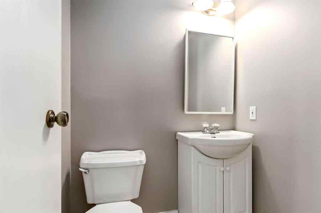 MLS® A2253988 - 170 Windsor Drive  in Thickwood Fort McMurray, Residential