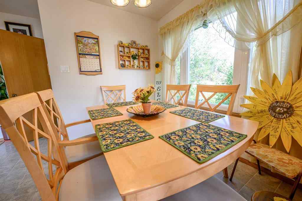 MLS® A2253989 - 10230 112 Avenue  in Avondale Grande Prairie, Residential