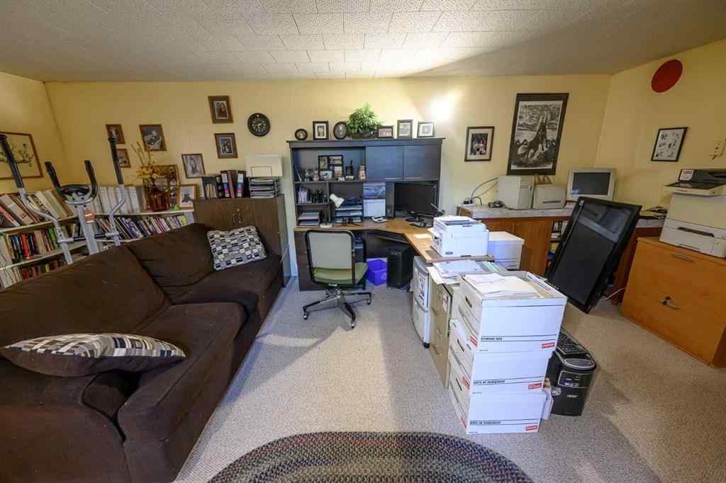 MLS® A2253989 - 10230 112 Avenue  in Avondale Grande Prairie, Residential