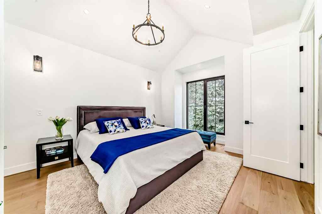 MLS® A2253994 - Unit #B 2135 53 Avenue SW in North Glenmore Park Calgary, Residential