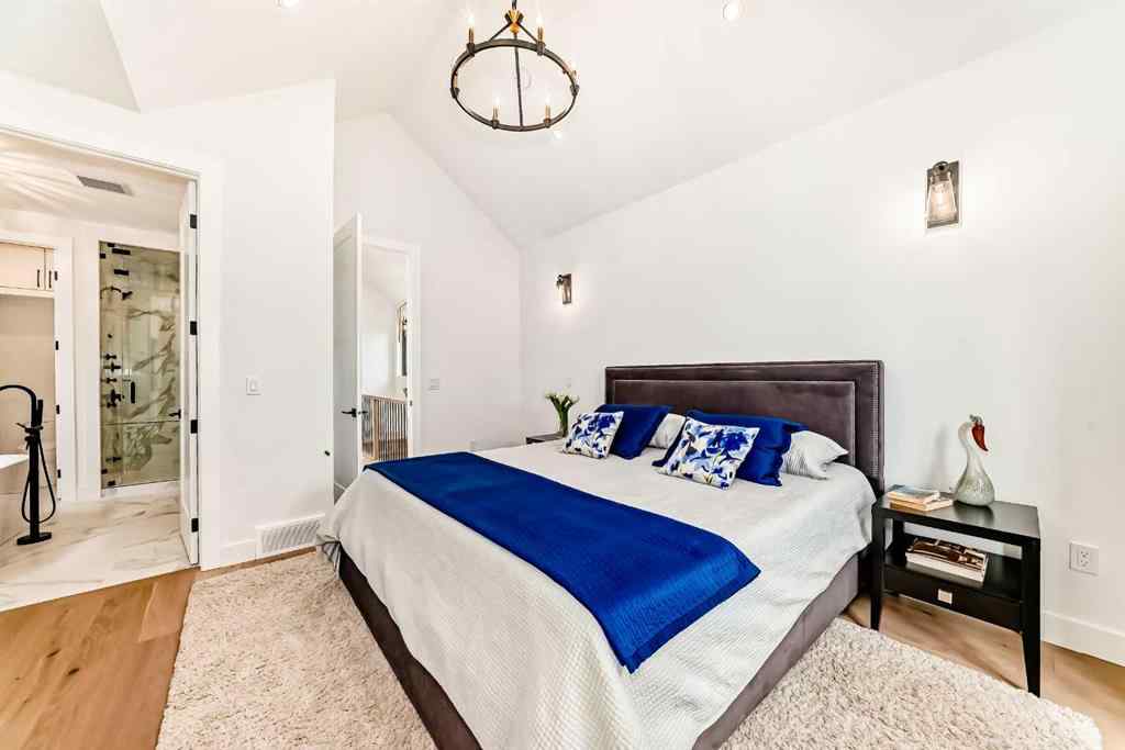 MLS® A2253994 - Unit #B 2135 53 Avenue SW in North Glenmore Park Calgary, Residential