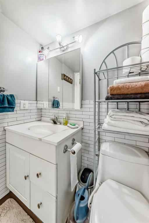 MLS® A2253995 - Unit #306 1712 38 Street SE in Forest Lawn Calgary, Residential
