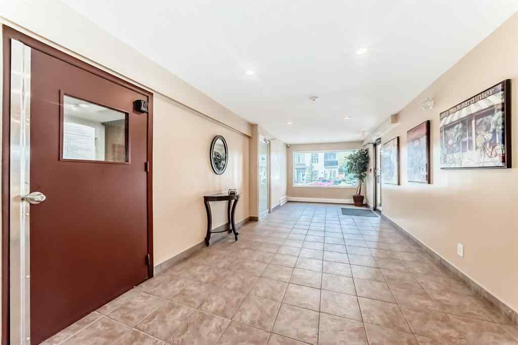 MLS® A2253995 - Unit #306 1712 38 Street SE in Forest Lawn Calgary, Residential