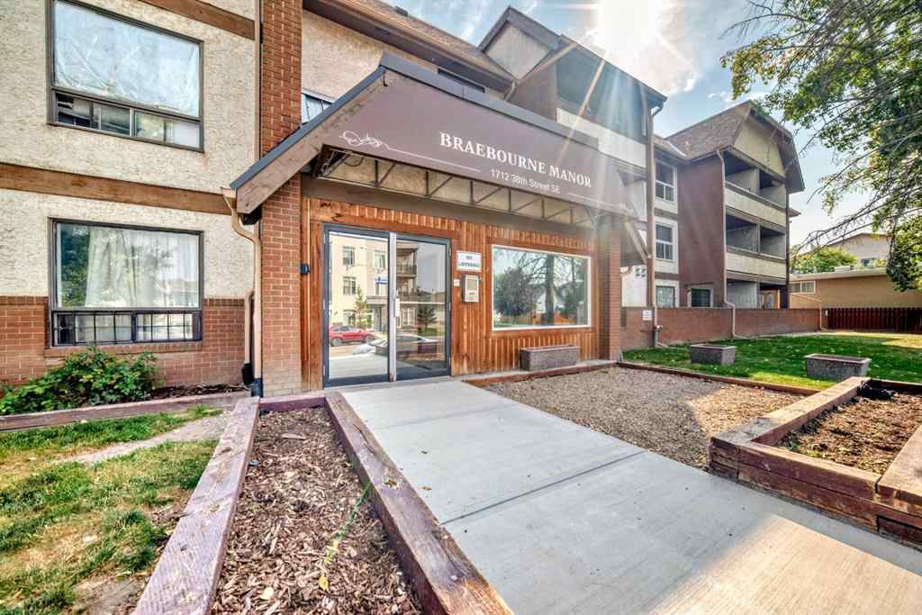 MLS® A2253995 - Unit #306 1712 38 Street SE in Forest Lawn Calgary, Residential