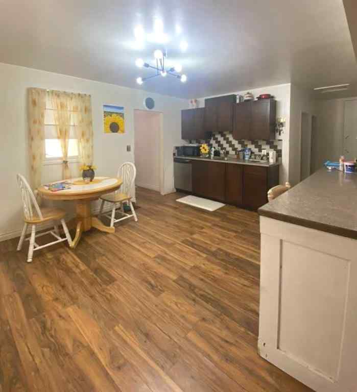 MLS® A2253996 - 423 3A Street W in West End Brooks, Residential