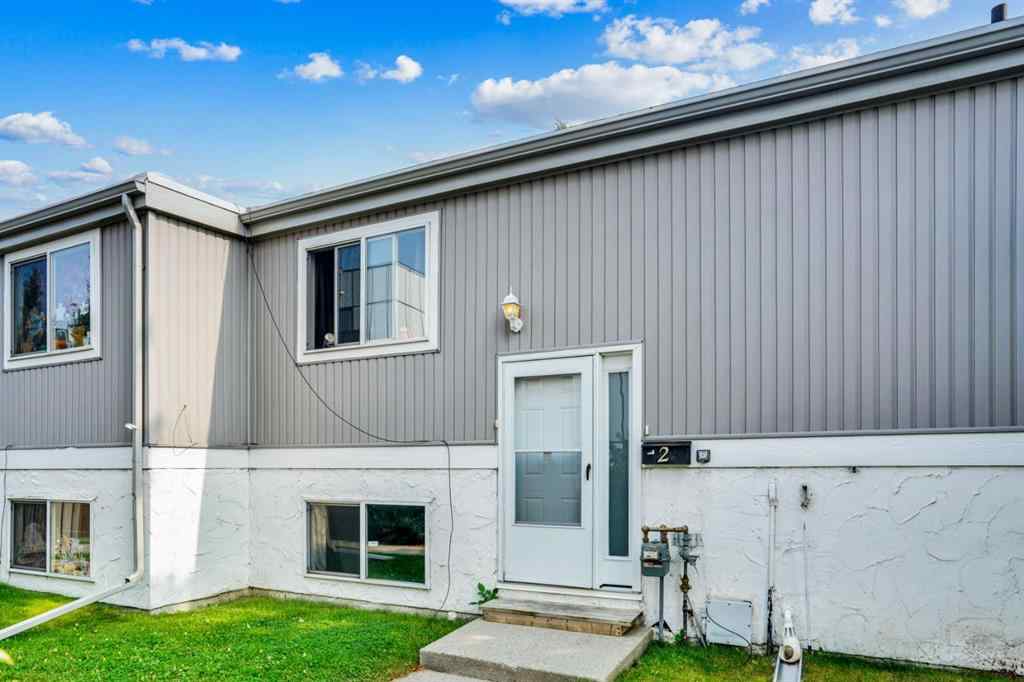 MLS® A2254002 - Unit #2 459 Huntsville Crescent NW in Huntington Hills Calgary, Residential