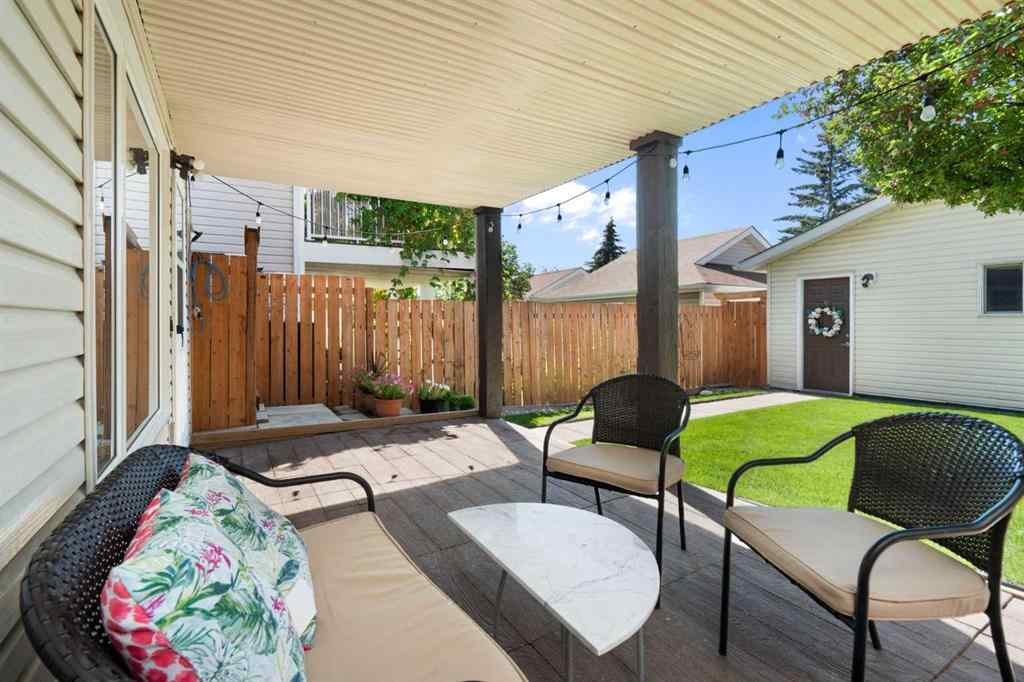 MLS® A2254003 - 3567 Sierra Morena Road SW in Signal Hill Calgary, Residential