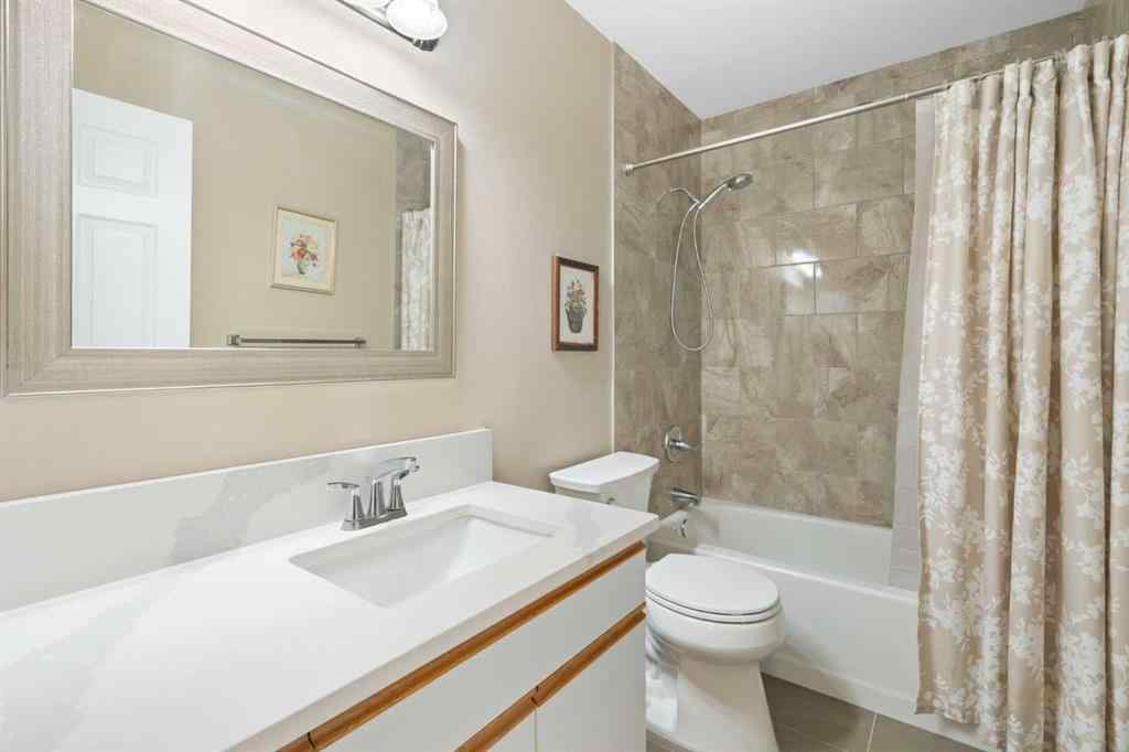 MLS® A2254003 - 3567 Sierra Morena Road SW in Signal Hill Calgary, Residential