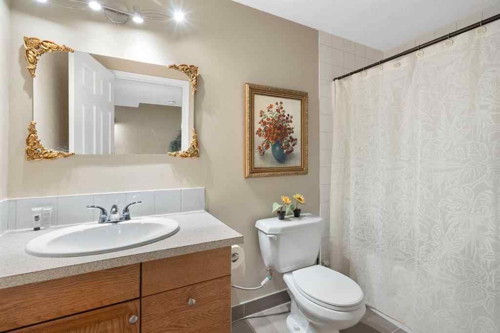 MLS® A2254003 - 3567 Sierra Morena Road SW in Signal Hill Calgary, Residential