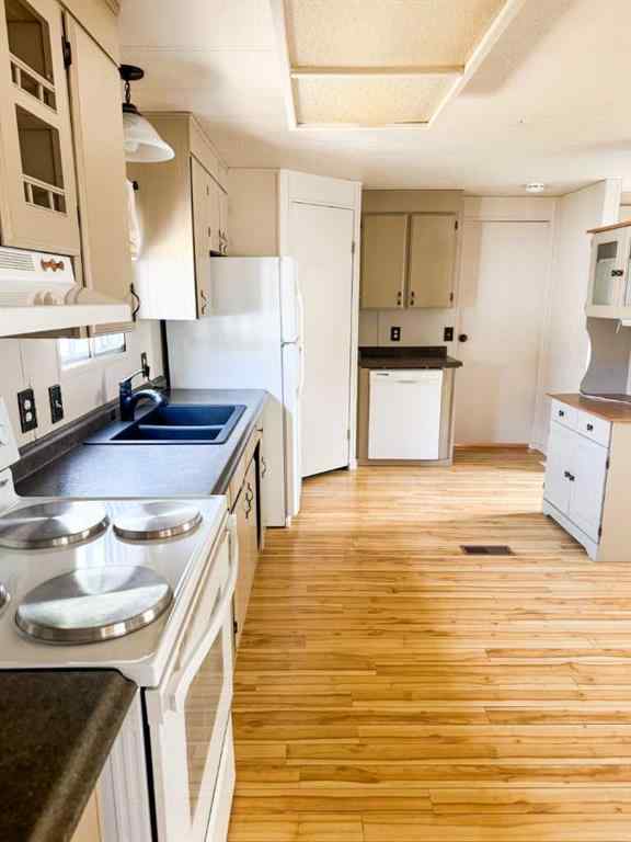 MLS® A2254004 - Unit #217 5029 34 Street  in South Hill Red Deer, Mobile