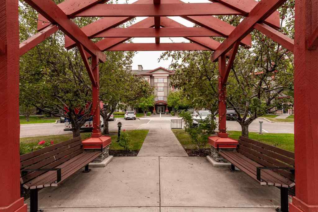 MLS® A2254006 - Unit #1211 1211 Lake Fraser Green SE in Lake Bonavista Calgary, Residential