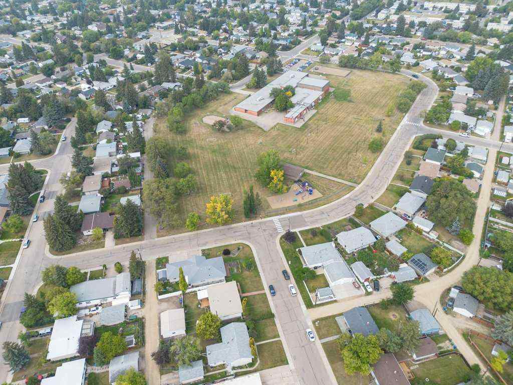 MLS® A2254012 - 3948 35A Avenue  in Eastview Red Deer, Residential