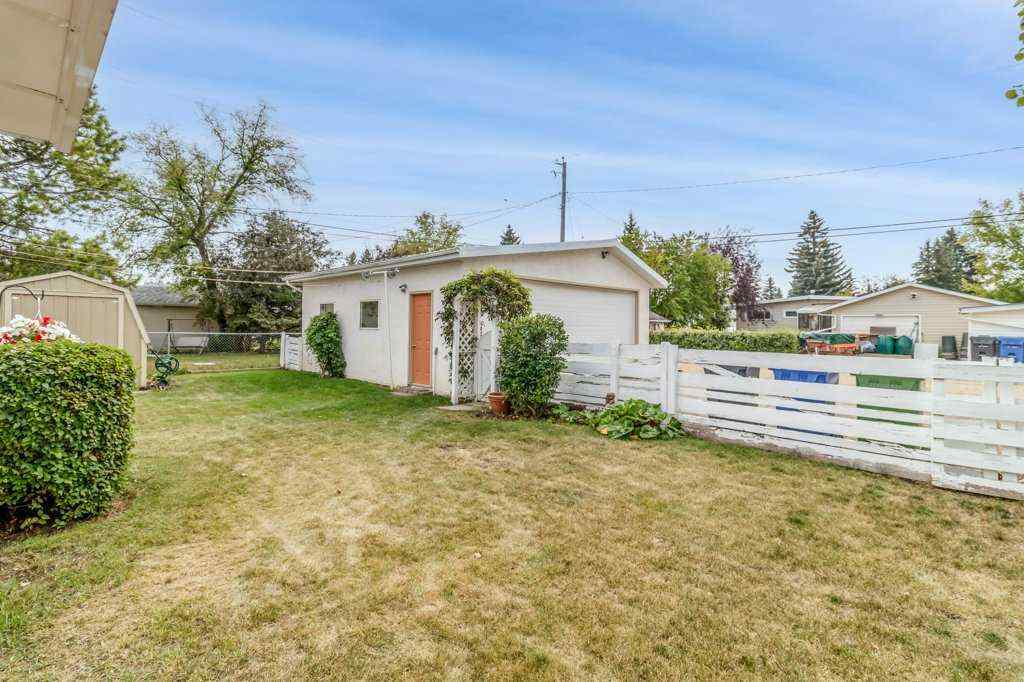 MLS® A2254012 - 3948 35A Avenue  in Eastview Red Deer, Residential