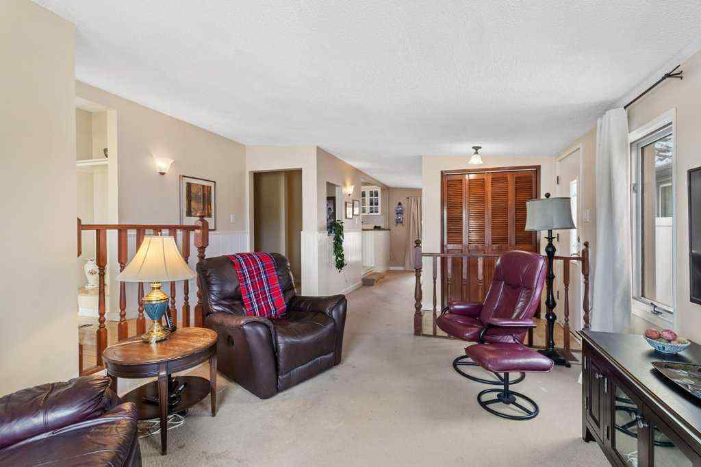 MLS® A2254012 - 3948 35A Avenue  in Eastview Red Deer, Residential