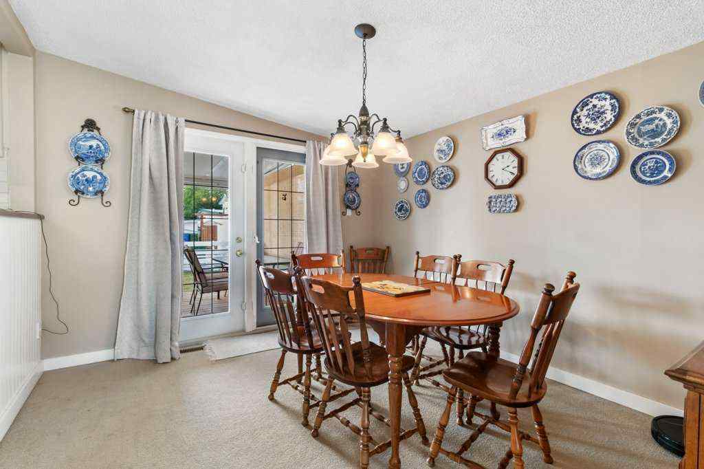 MLS® A2254012 - 3948 35A Avenue  in Eastview Red Deer, Residential