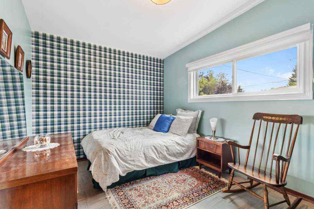 MLS® A2254012 - 3948 35A Avenue  in Eastview Red Deer, Residential