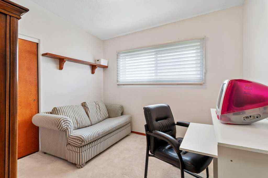 MLS® A2254012 - 3948 35A Avenue  in Eastview Red Deer, Residential