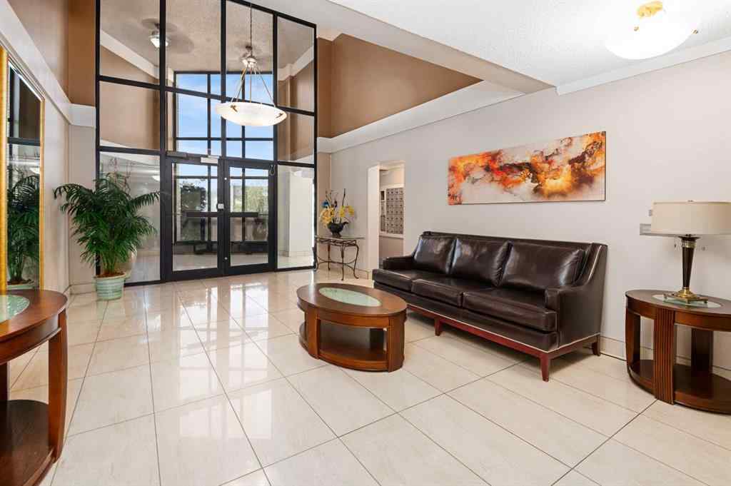 MLS® A2254015 - Unit #515 300 Meredith Road NE in Crescent Heights Calgary, Residential