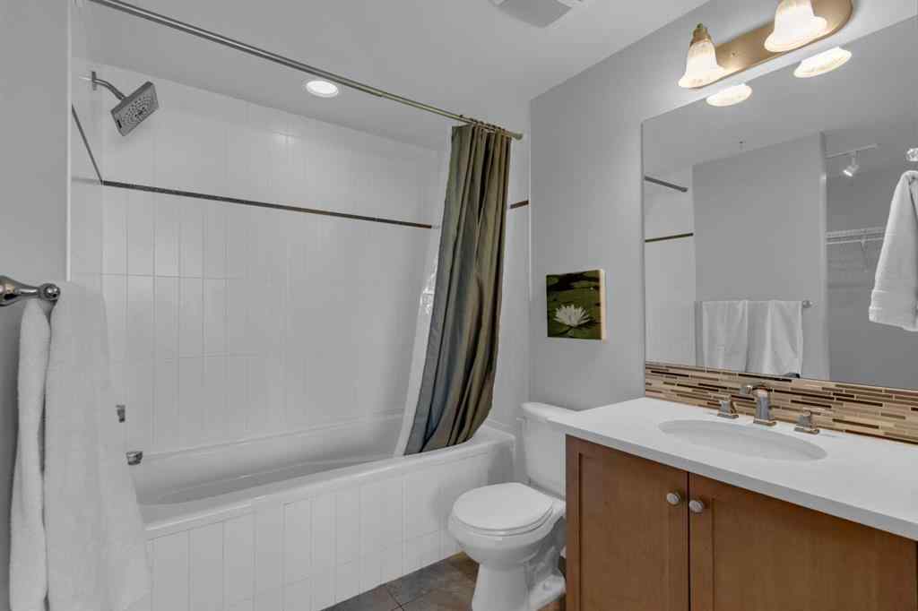 MLS® A2254017 - Unit #2605 910 5 Avenue SW in Downtown Commercial Core Calgary, Residential