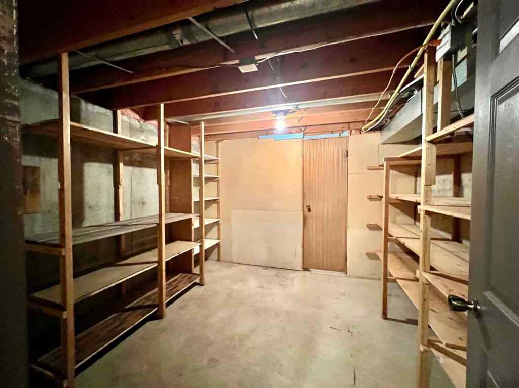 MLS® A2254018 - 308 3 Avenue NW in NONE Linden, Residential