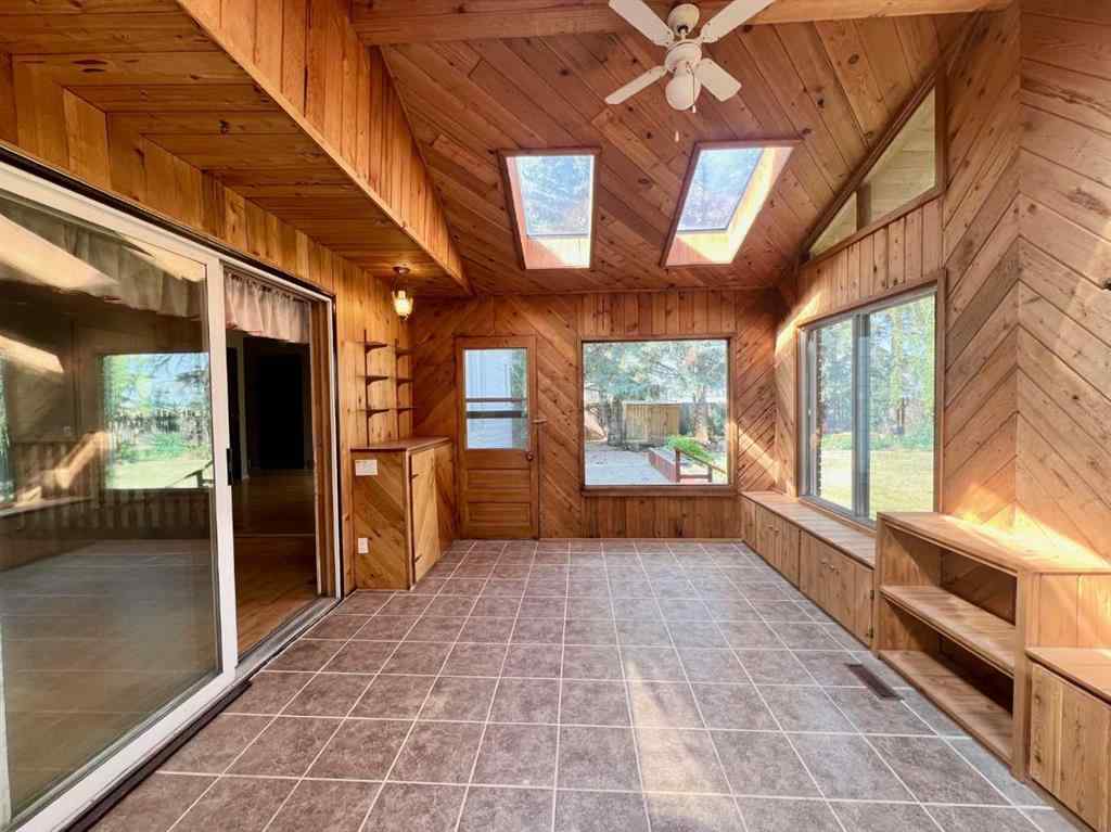 MLS® A2254018 - 308 3 Avenue NW in NONE Linden, Residential