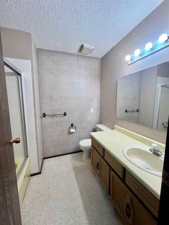 MLS® A2254018 - 308 3 Avenue NW in NONE Linden, Residential