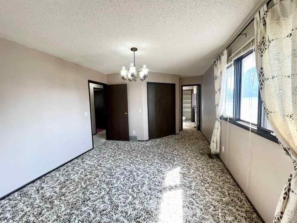 MLS® A2254018 - 308 3 Avenue NW in NONE Linden, Residential