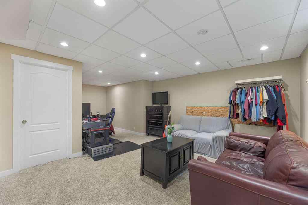 MLS® A2254025 - 86 Tuscany Ridge View NW in Tuscany Calgary, Residential