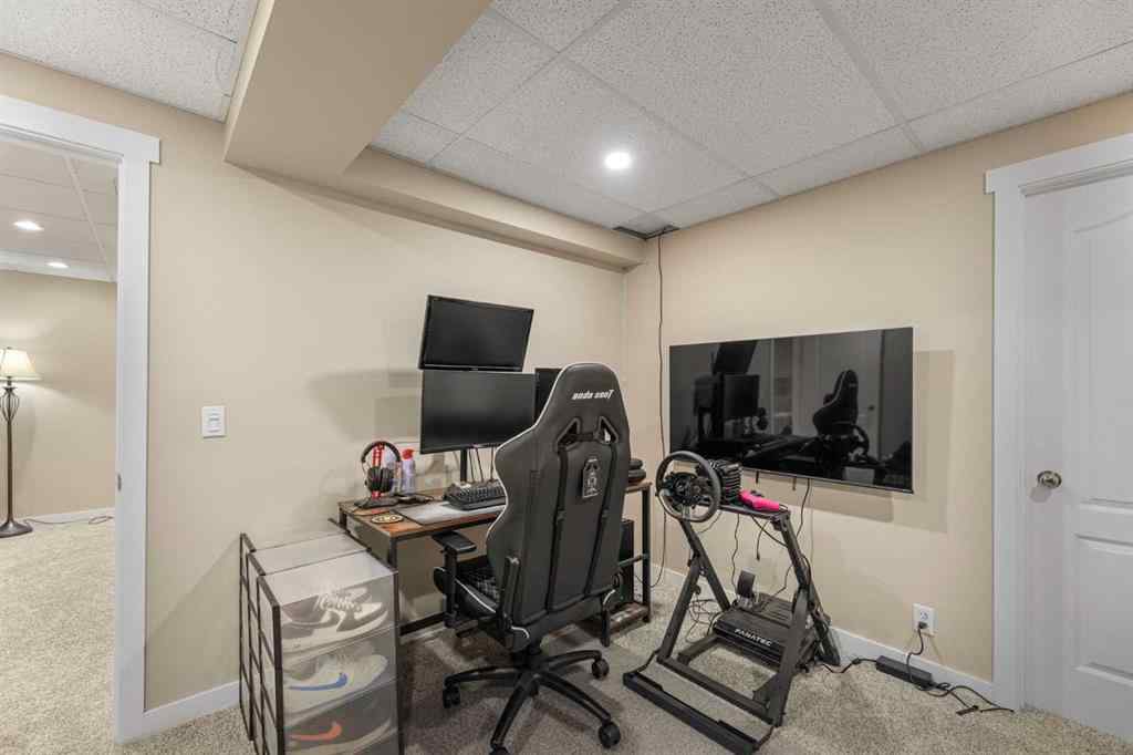 MLS® A2254025 - 86 Tuscany Ridge View NW in Tuscany Calgary, Residential