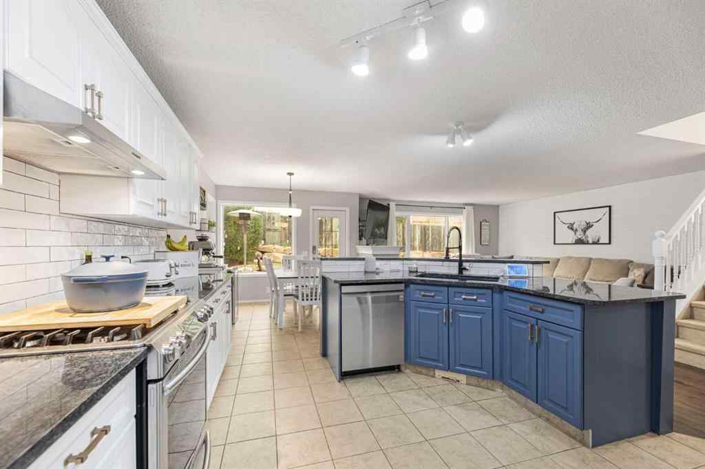 MLS® A2254025 - 86 Tuscany Ridge View NW in Tuscany Calgary, Residential