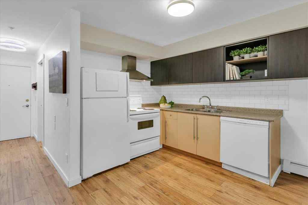 MLS® A2254027 - Unit #103 17 Country Village Bay NE in Country Hills Village Calgary, Residential