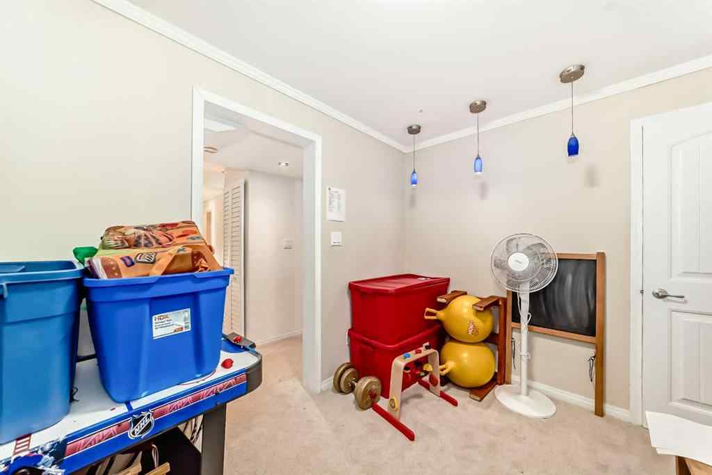 MLS® A2254030 - 820 9A Street NE in Renfrew Calgary, Residential