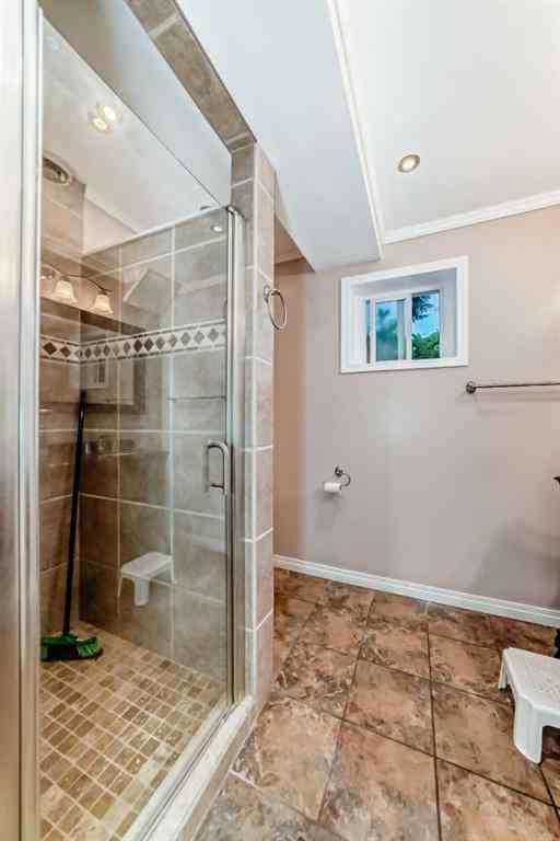 MLS® A2254030 - 820 9A Street NE in Renfrew Calgary, Residential
