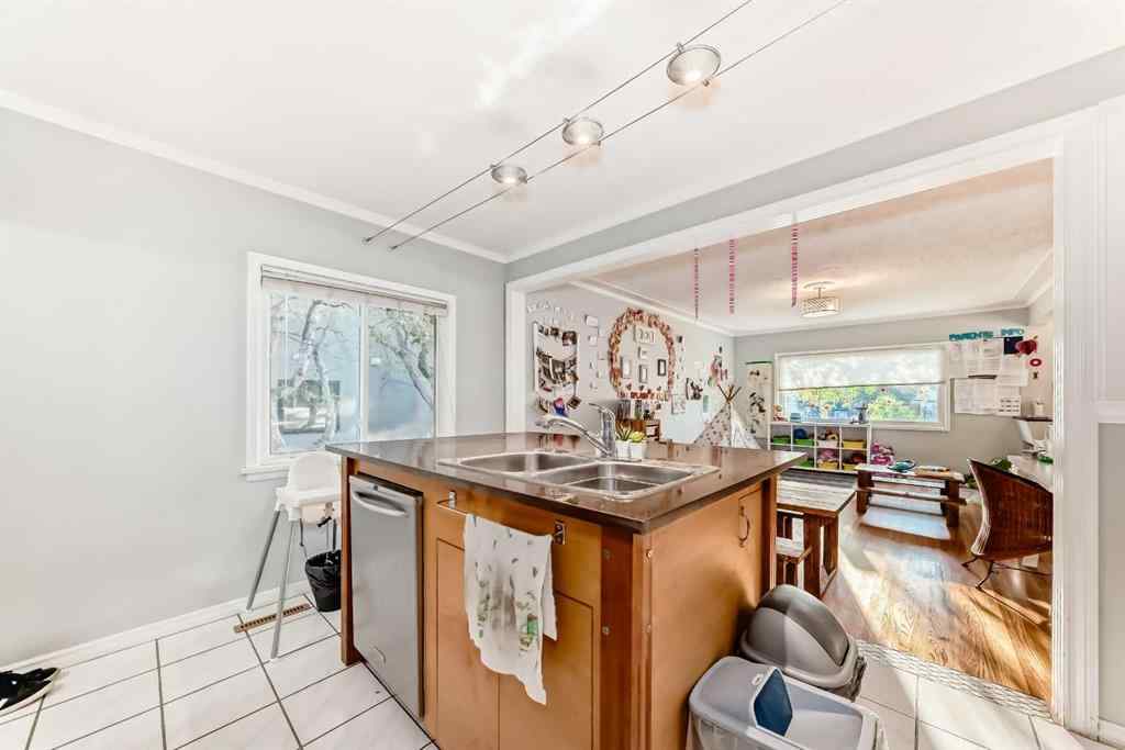 MLS® A2254030 - 820 9A Street NE in Renfrew Calgary, Residential